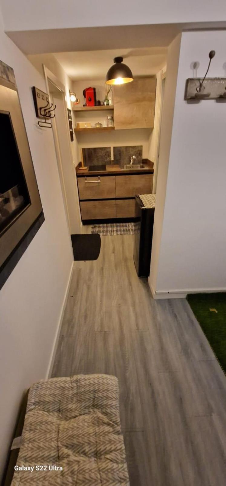 Double A Guest House Mestre Exterior foto