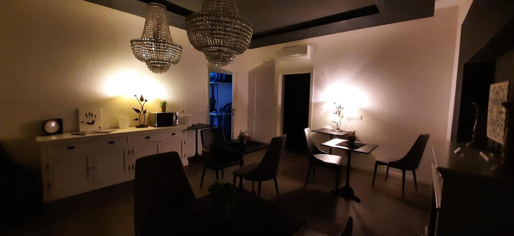Double A Guest House Mestre Exterior foto