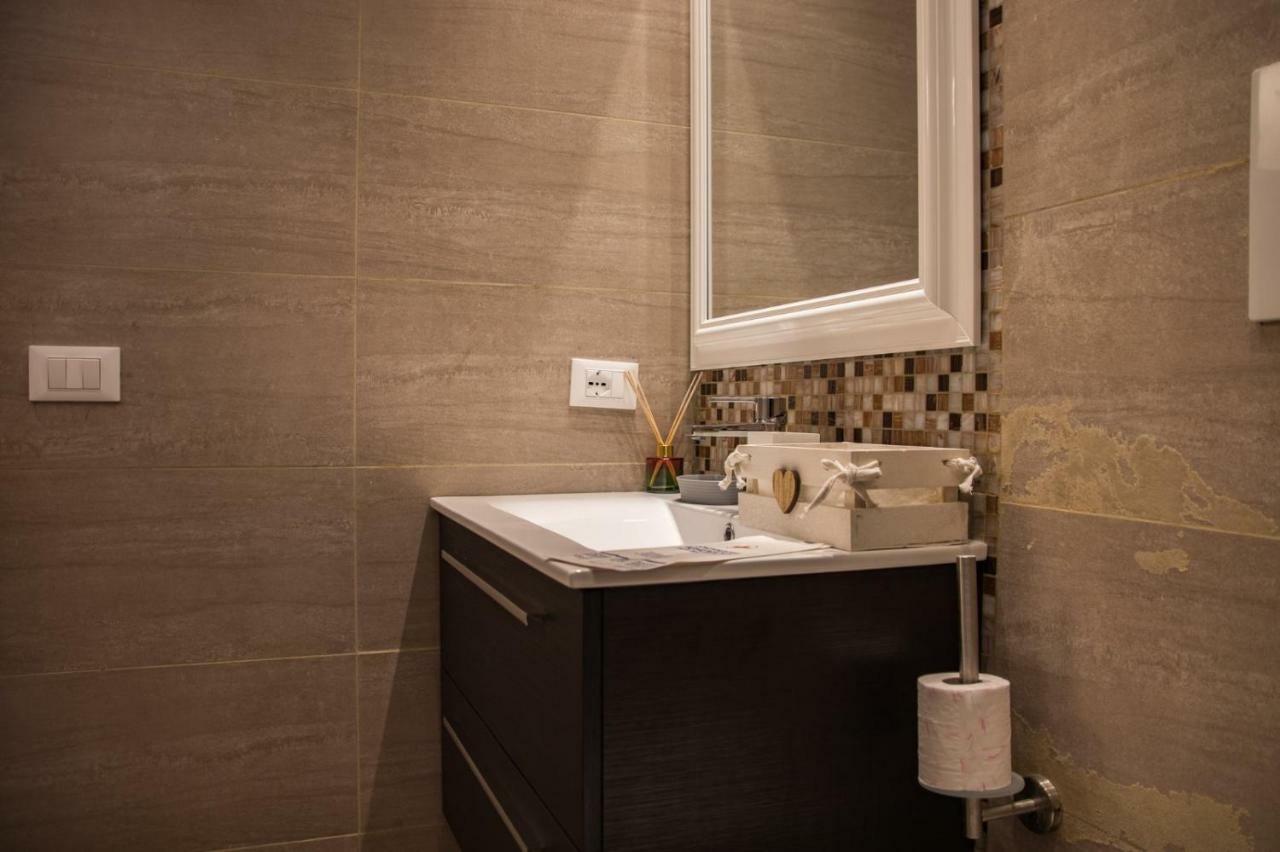 Double A Guest House Mestre Exterior foto