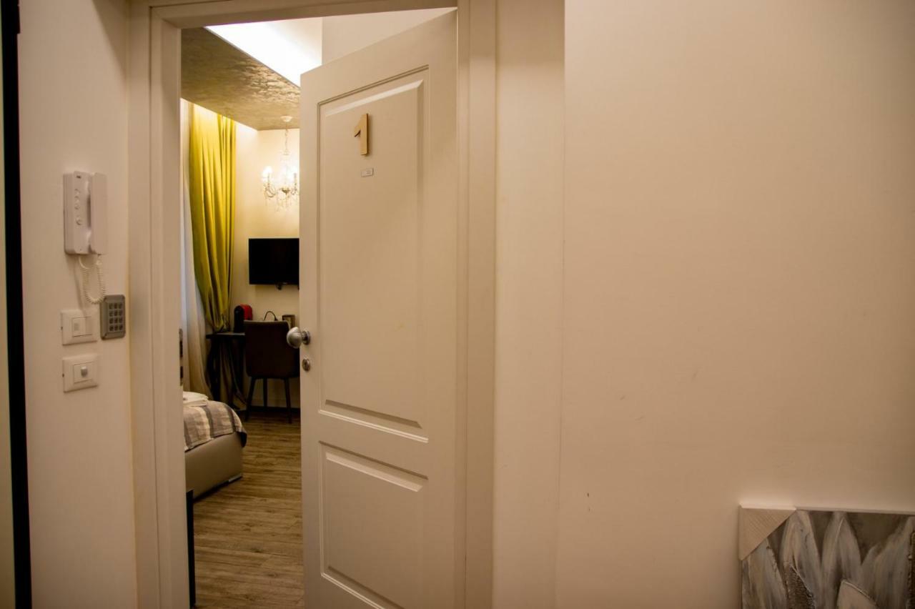 Double A Guest House Mestre Exterior foto