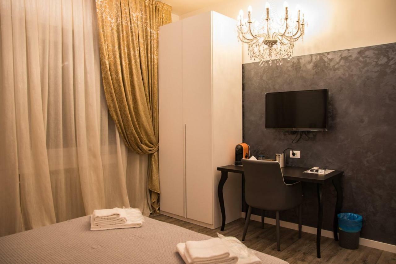 Double A Guest House Mestre Exterior foto
