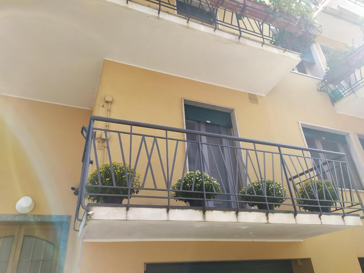 Double A Guest House Mestre Exterior foto